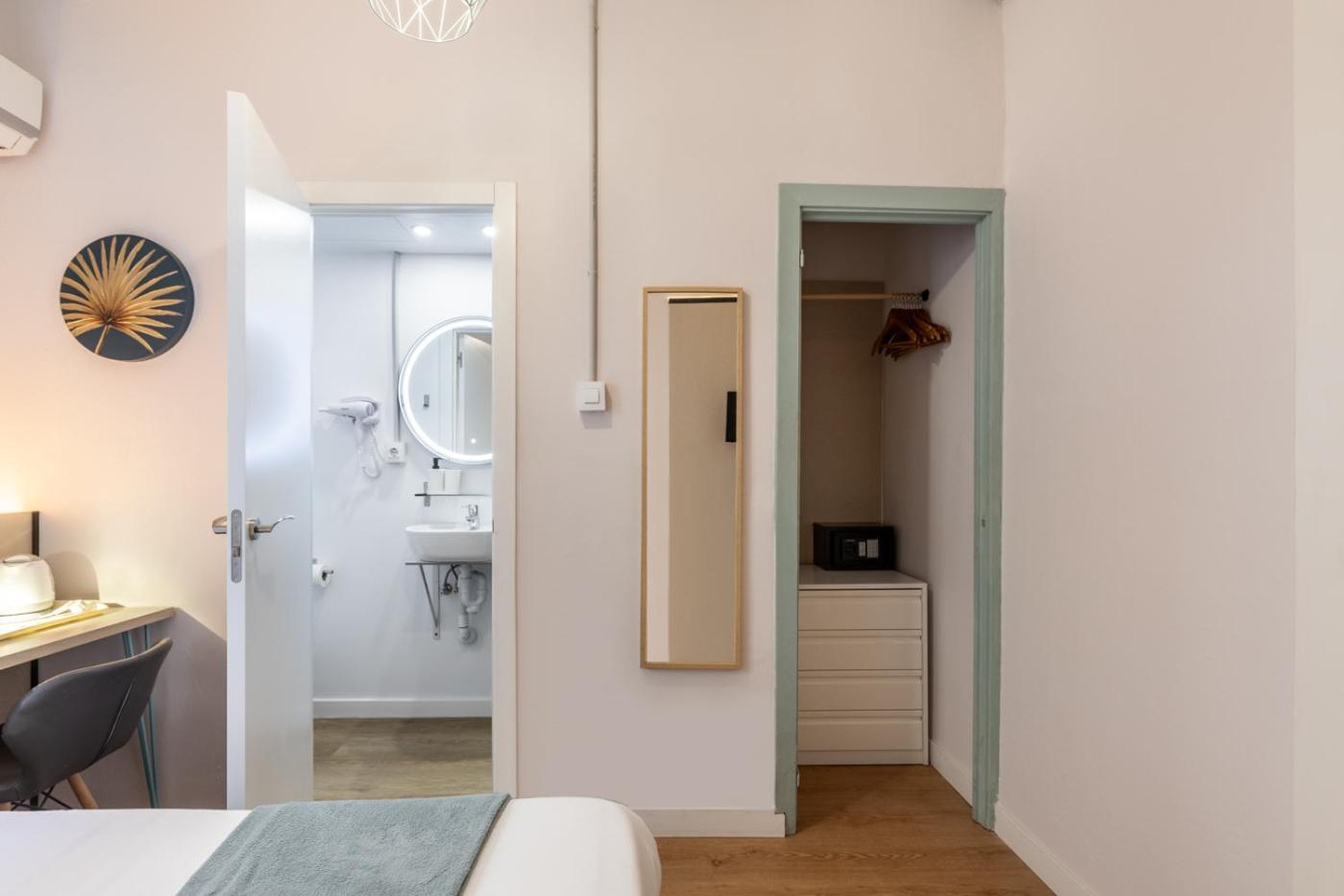 Regina Selfcheck-In Smart Rooms Palma de Mallorca Luaran gambar