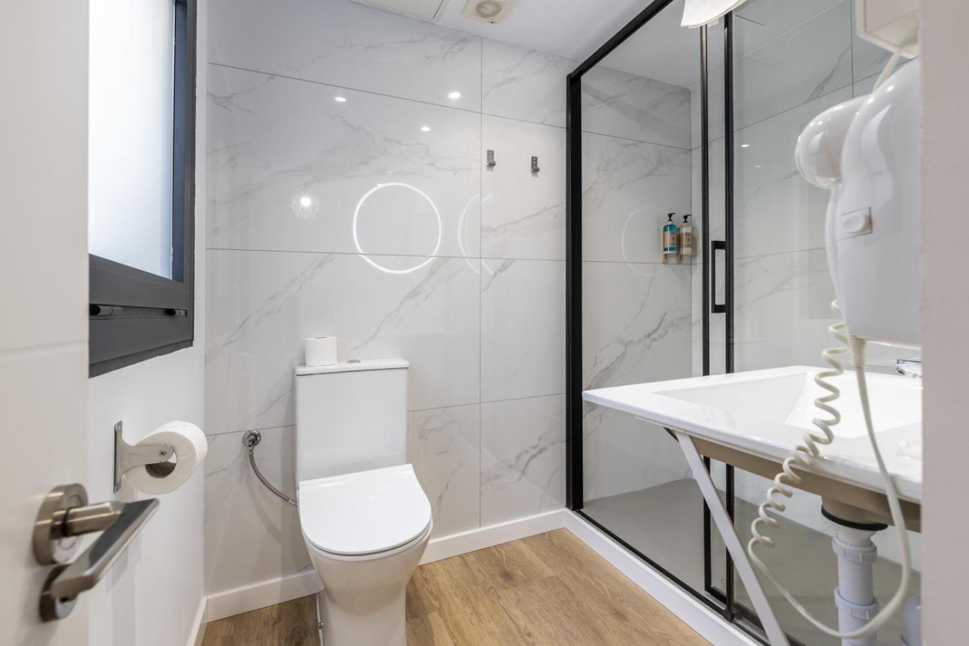 Regina Selfcheck-In Smart Rooms Palma de Mallorca Luaran gambar